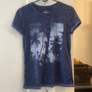 American eagle short sleeve shirt. Like new!!